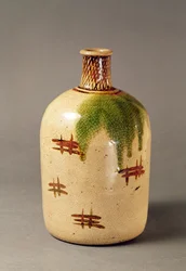 Botella de sake, de Oribe